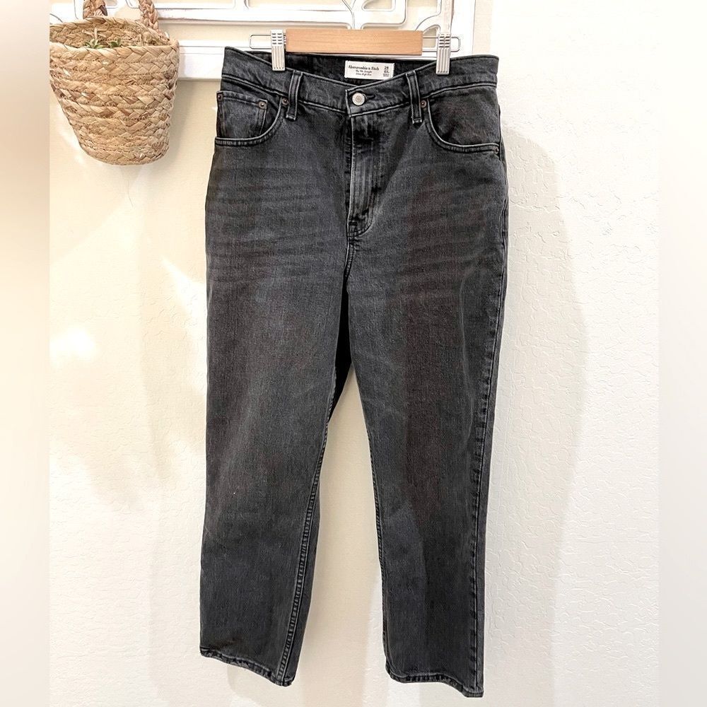 ABERCROMBIE & FITCH The 90's Straight Ultra High Rise Curve Love Black Jeans 6xs